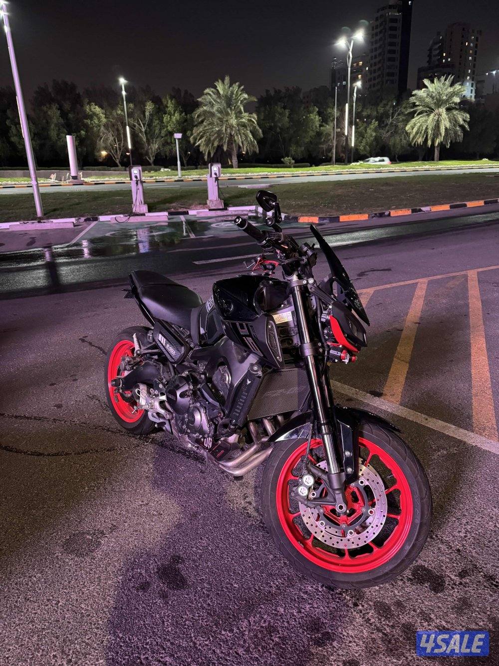 للبيع yamaha mt-093