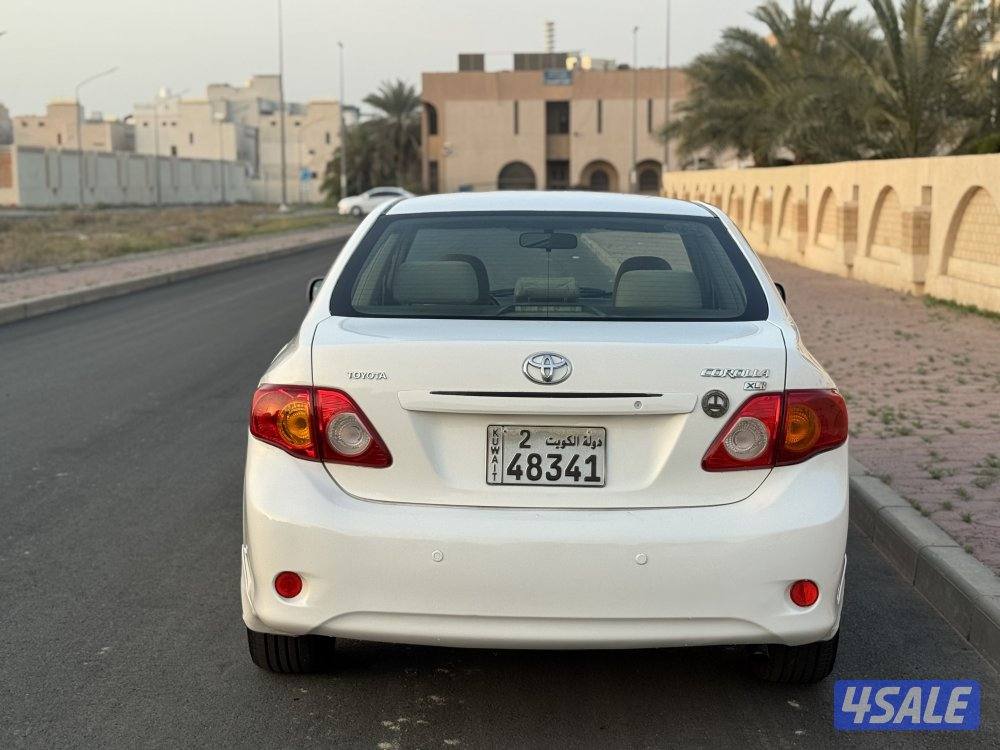 للبيع تويوتا كورولا 20082
