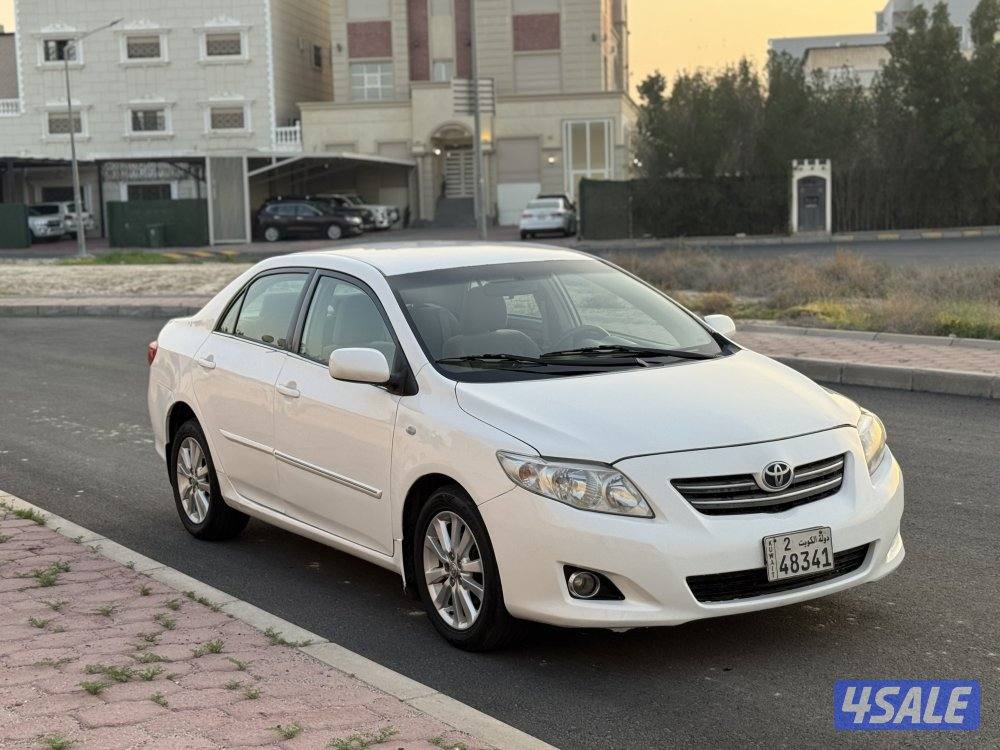 للبيع تويوتا كورولا 20084