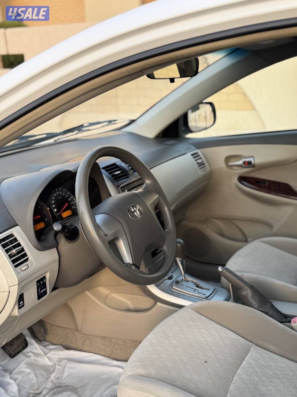 للبيع تويوتا كورولا 20086