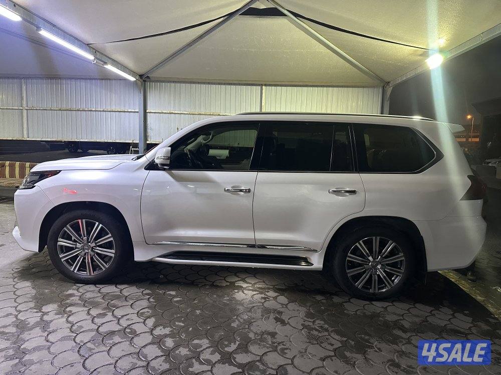 للبيع جيب لكزس مديل ٢٠١٦ الدرجة الاولى وارد الساير ماشي٢٠٥الف سيرفس0