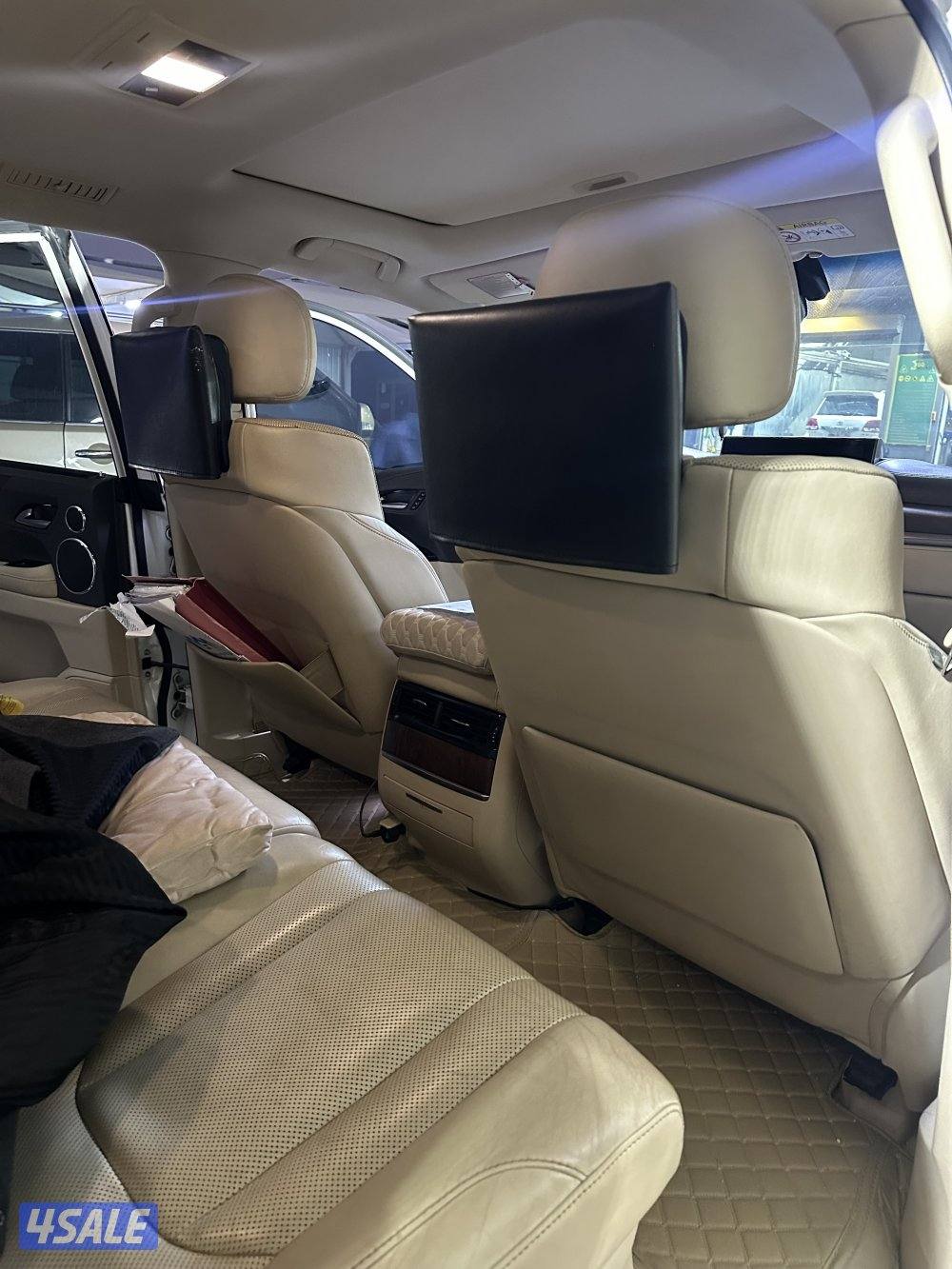 للبيع جيب لكزس مديل ٢٠١٦ الدرجة الاولى وارد الساير ماشي٢٠٥الف سيرفس5