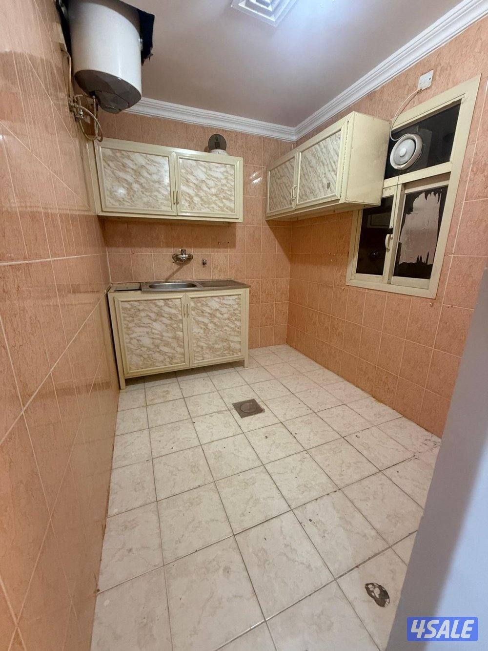 شقق للايجار حولي سوبر لوكس مساحه كبيره غرفة صاله حمام مطبخ باركن سيارا15