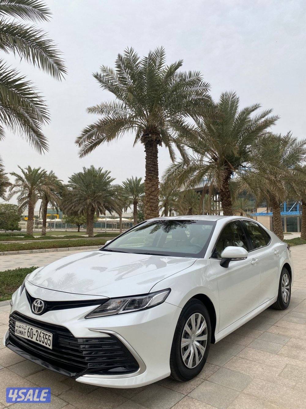 للبيع كامري 2021 ماشي 117 الف الساير0