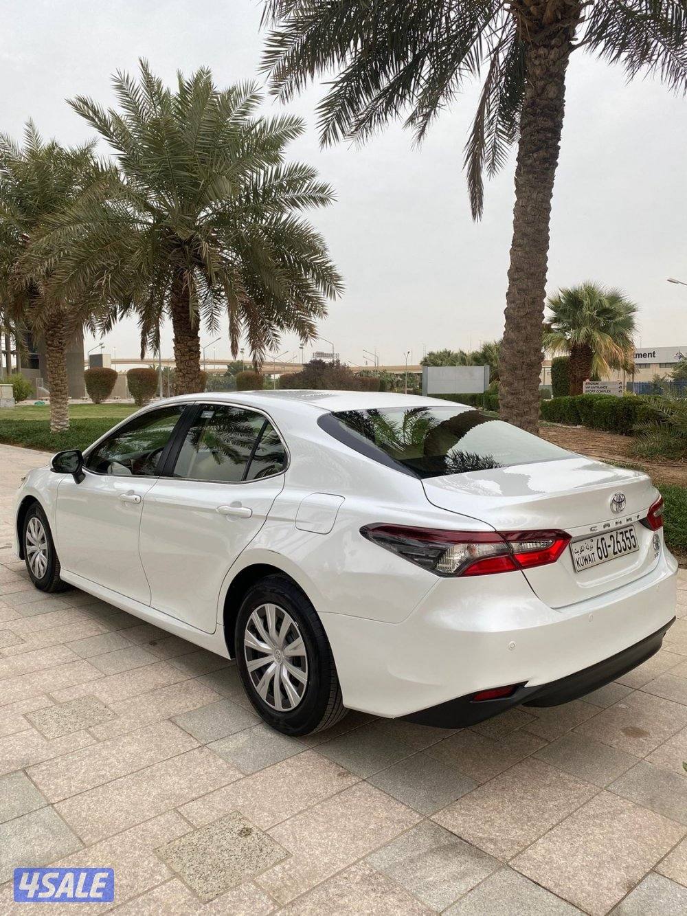 للبيع كامري 2021 ماشي 117 الف الساير3