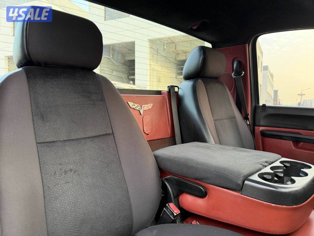 سلفرادو LT موديل 2011 بحاله ممتازه4