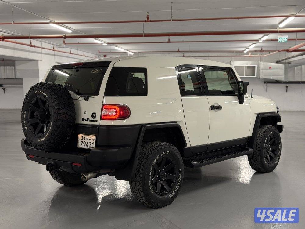 تويوتا FJ موديل 2019 عداد 168 الف بحالة الوكاله نقبل تثمين وبدل5