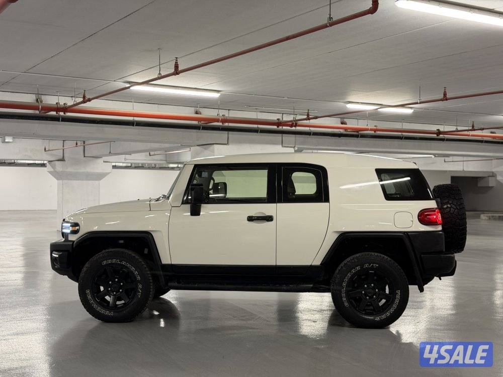 تويوتا FJ موديل 2019 عداد 168 الف بحالة الوكاله نقبل تثمين وبدل10