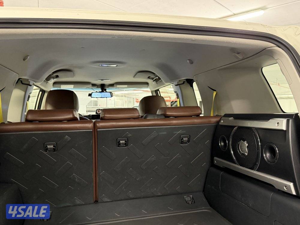 تويوتا FJ موديل 2019 عداد 168 الف بحالة الوكاله نقبل تثمين وبدل15