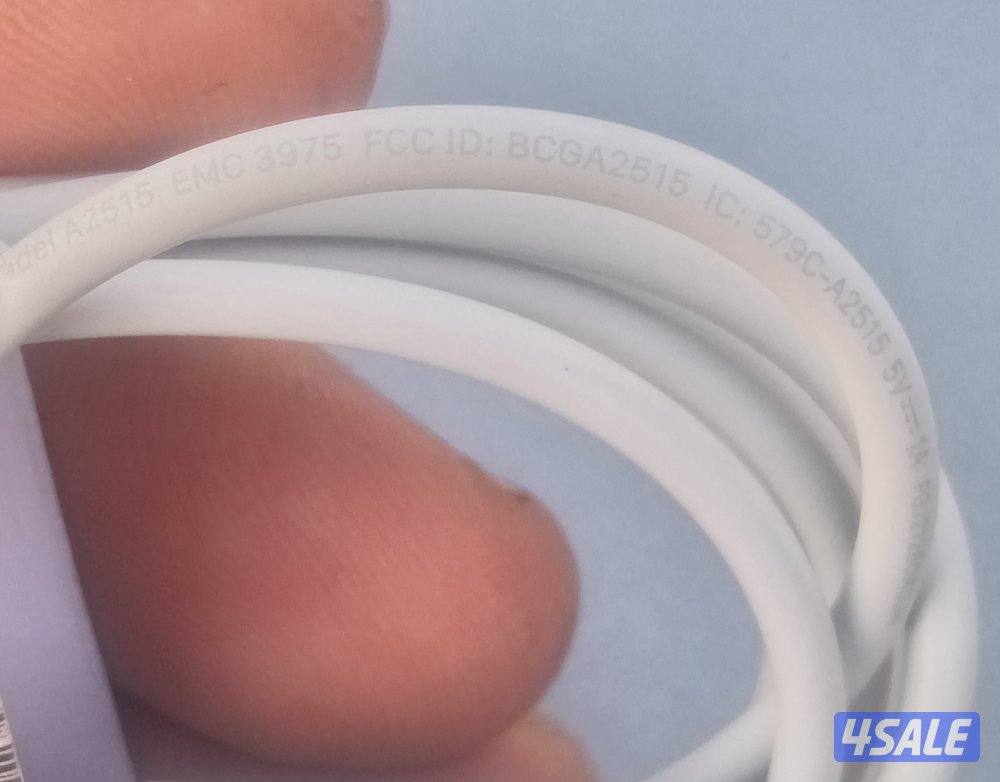 شاحن ابل واتش وايرليس تايب سي اصلي جديد بالسريال نمبر1