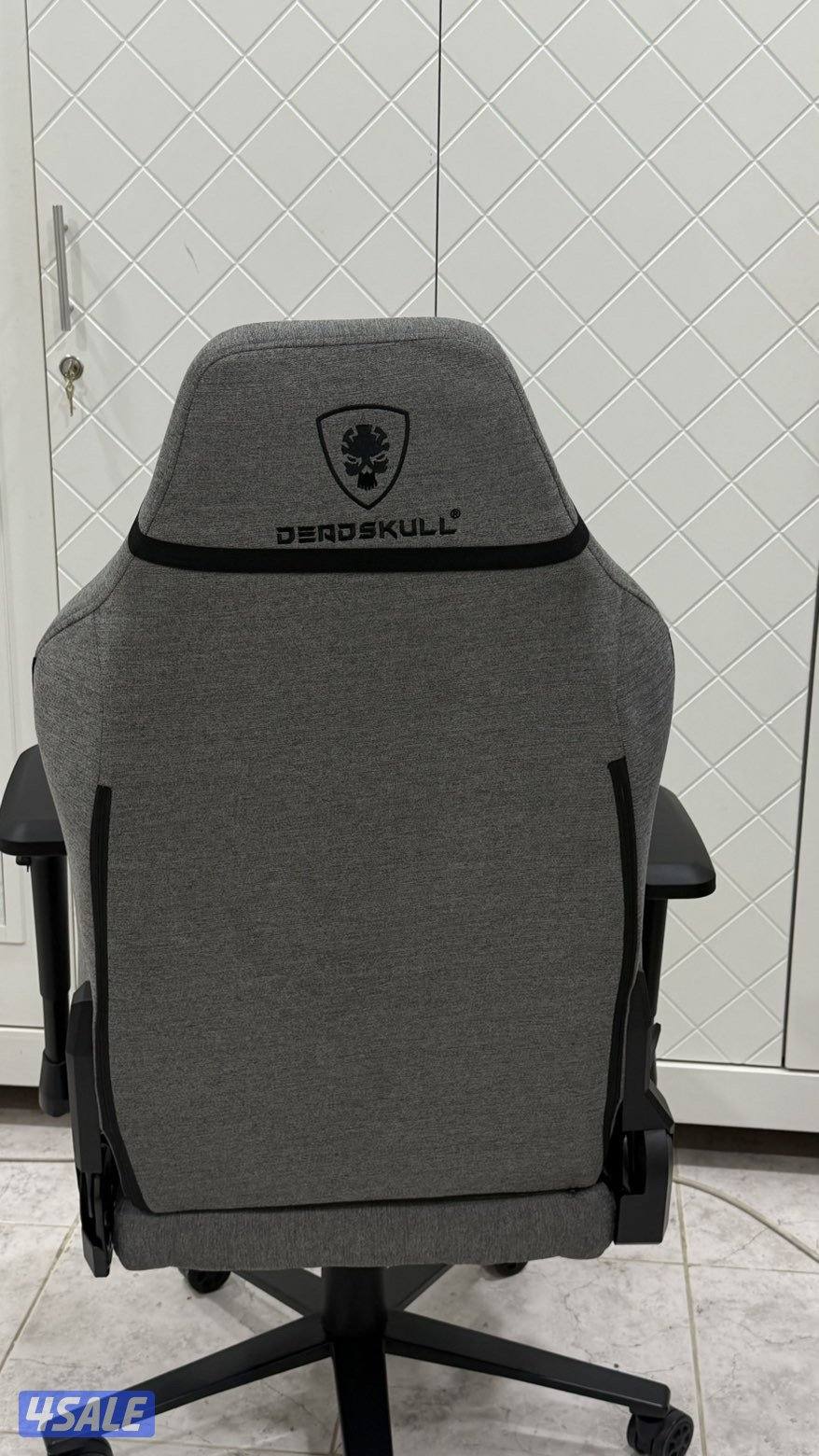 كرسي قيمنق جدييد للبيع قابل للمفاوضة new gaming chair for sale2