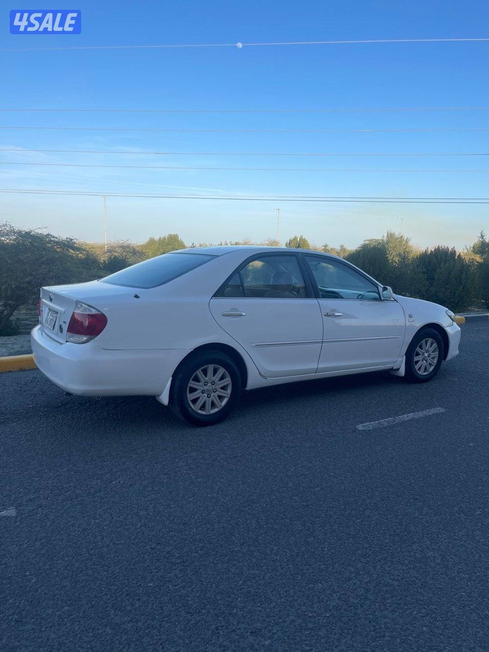 للبيع تيوتا كامري 20061