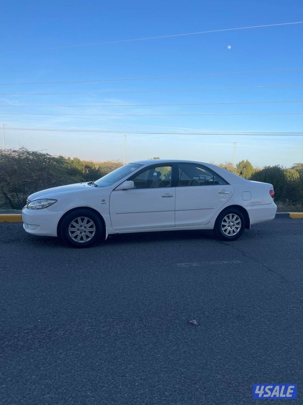 للبيع تيوتا كامري 20066