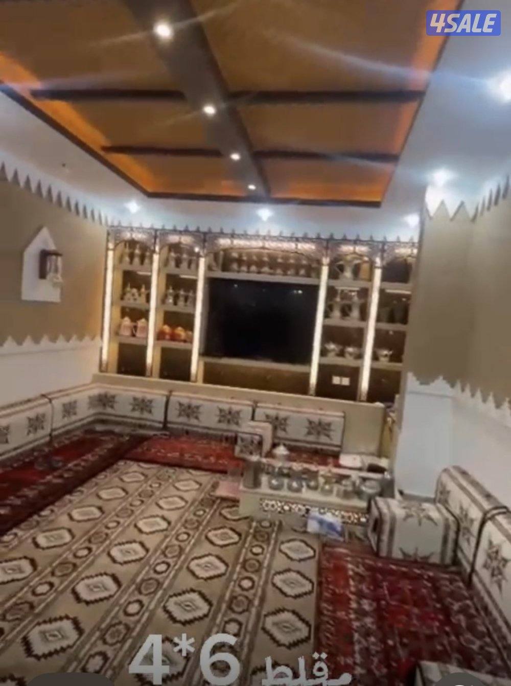 للبيع بيت النعيم دورين ونصف راس زاوية0