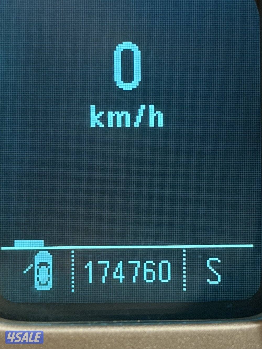 للبيع كمارو ٢٠١٠ قير عادي ls3 نظيييف3