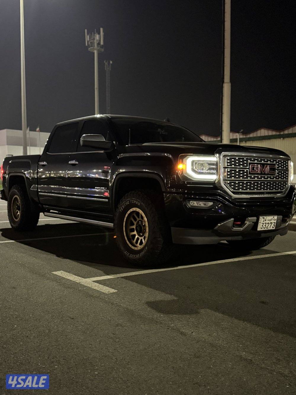 وانيت دينالي0