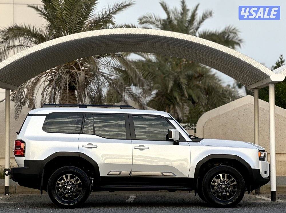 معرض القمة🚩3