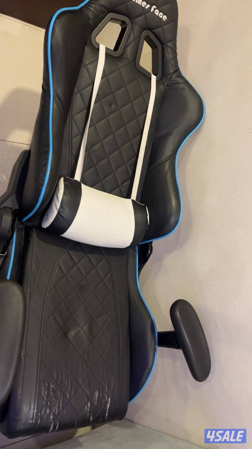 كرسي قيمينق للبيع نظيف1