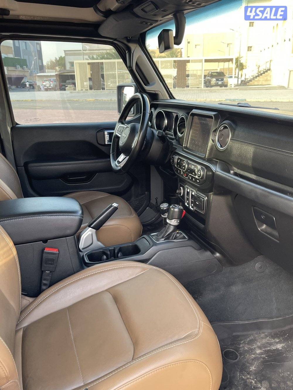 للبيع رانجلر ٢٢ صحارى لون رمادي سيلينيت شرط الفحص7