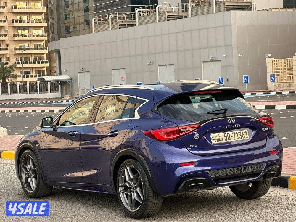 انفينيتي Q30 فئة السبورت / 20173