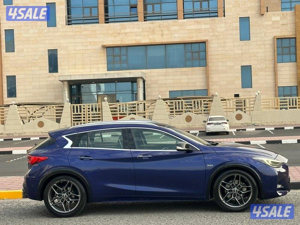 انفينيتي Q30 فئة السبورت / 20174