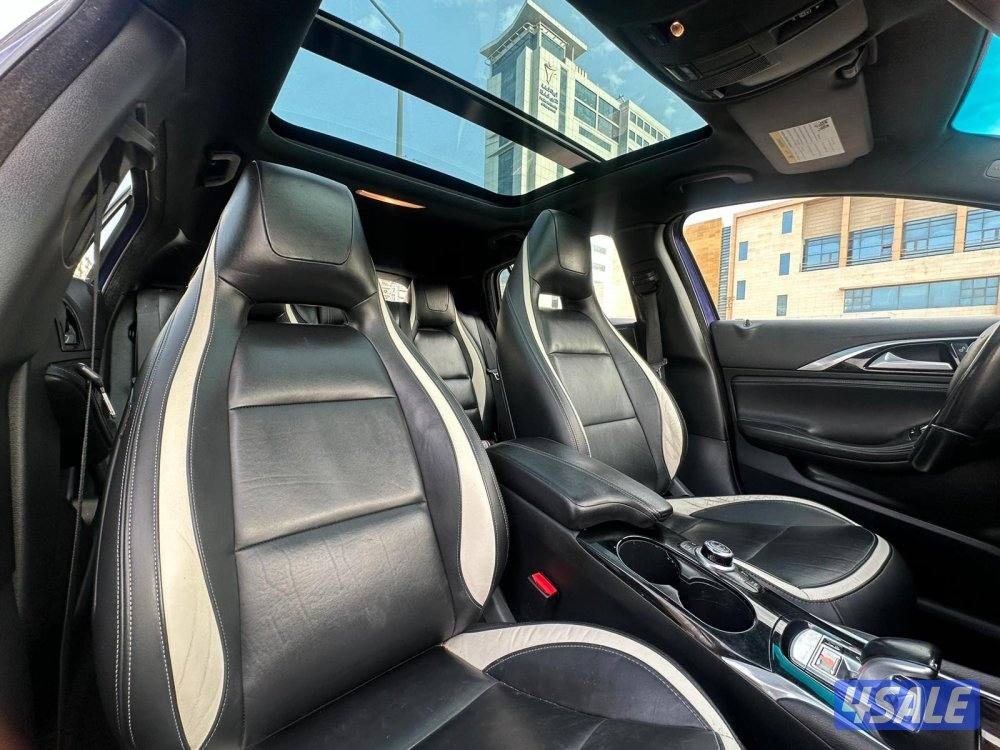 انفينيتي Q30 فئة السبورت / 201711