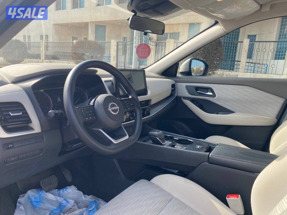 نيسان اكس تريل 2023 صبغ الوكاله عداد23 الف سيرفس منتظم 5 راكب بدون دبل4