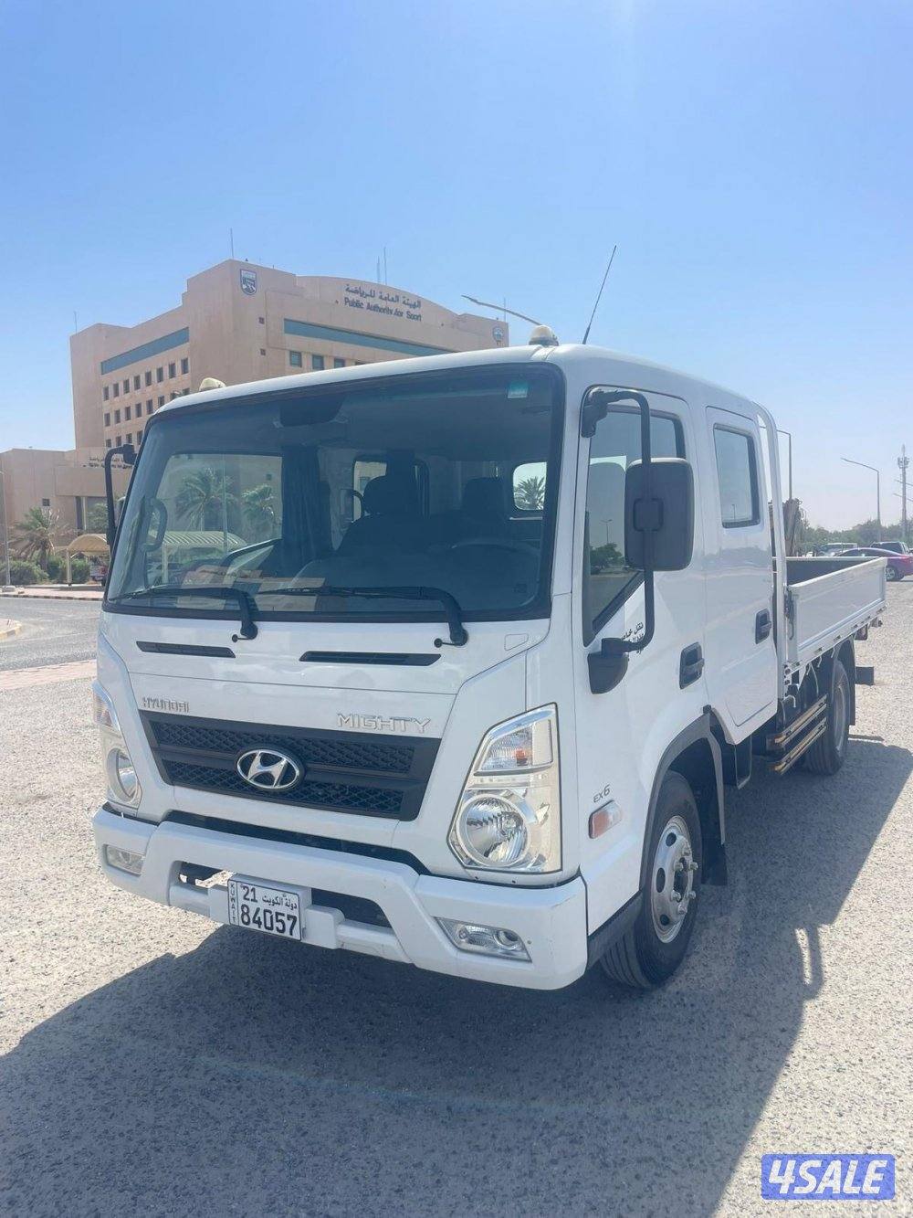 هاف لوري هيونداي موديل 2020 بحاله الوكاله2