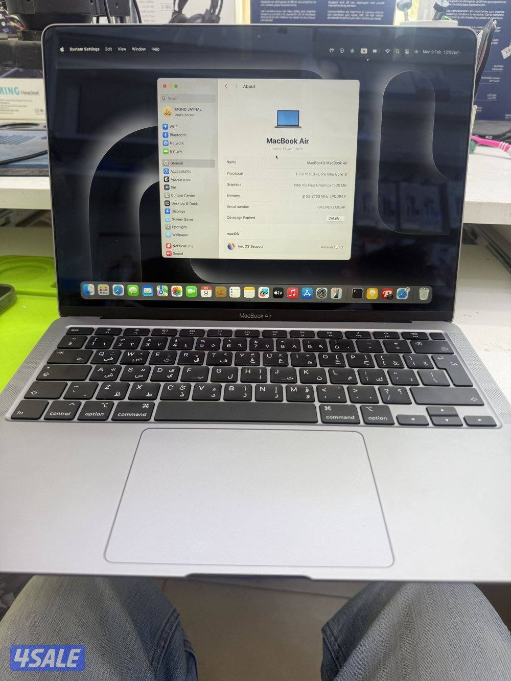 MacBook Air 2020 13inch 256gb 8gb ram good condition used like new2