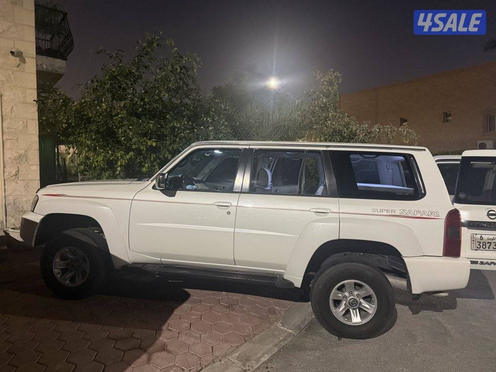 للبيع سفاري ٢٠٠٥0