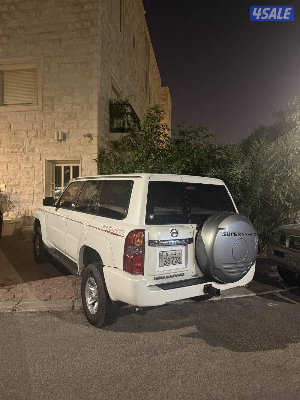 للبيع سفاري ٢٠٠٥1