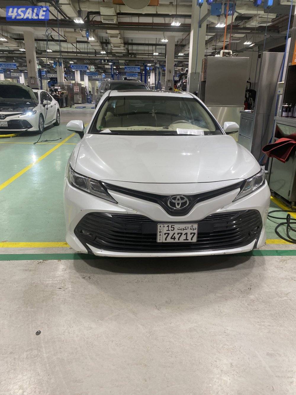 للبيع كامري 20204