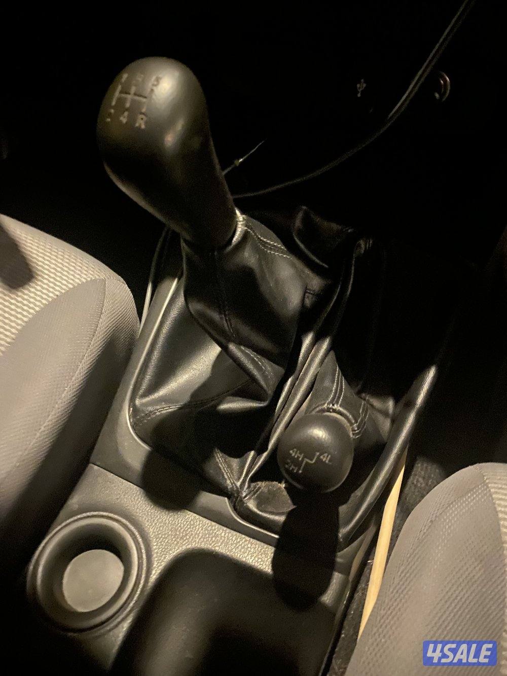 ميتسوبيشي2020/L200عداد22 الف وارد الوكاله قير عادي  دبل قير2