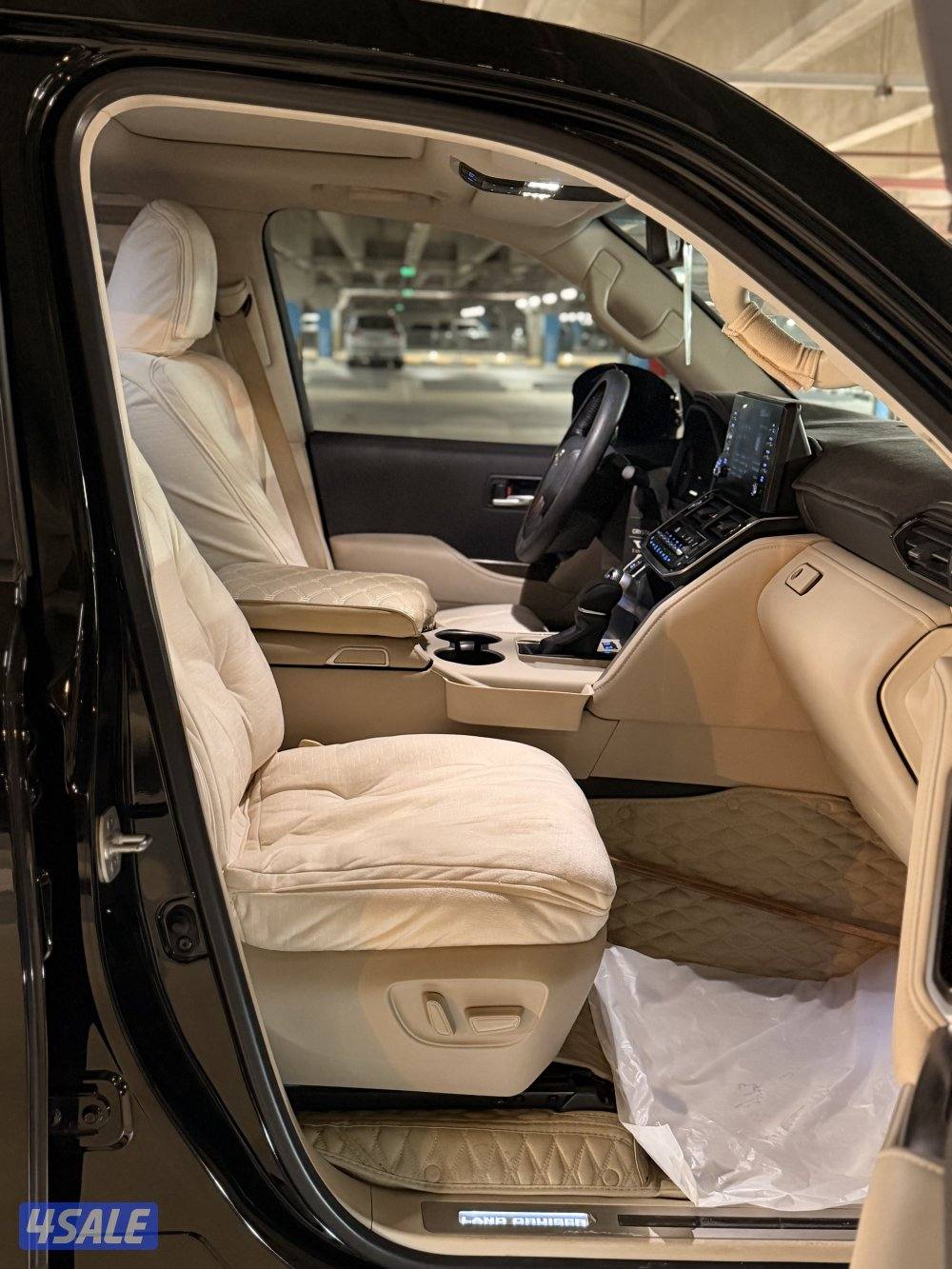 لاندكروزر GXR توين تيربو 20235