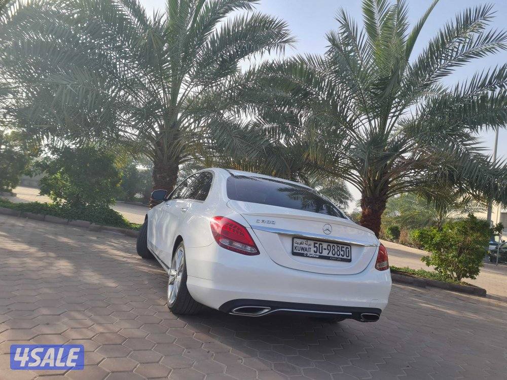 مرسيدس C300 موديل 2018 شرط الفحص بأى مكان12
