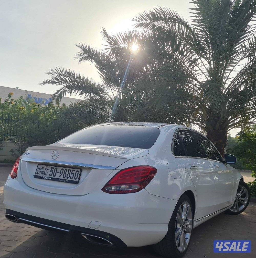 مرسيدس C300 موديل 2018 شرط الفحص بأى مكان13