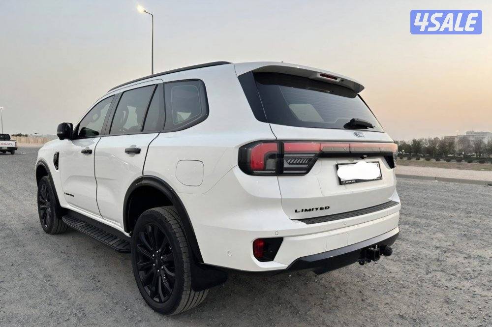 للبيع فورد ايفريست ٢٠٢٤ ليميتد4