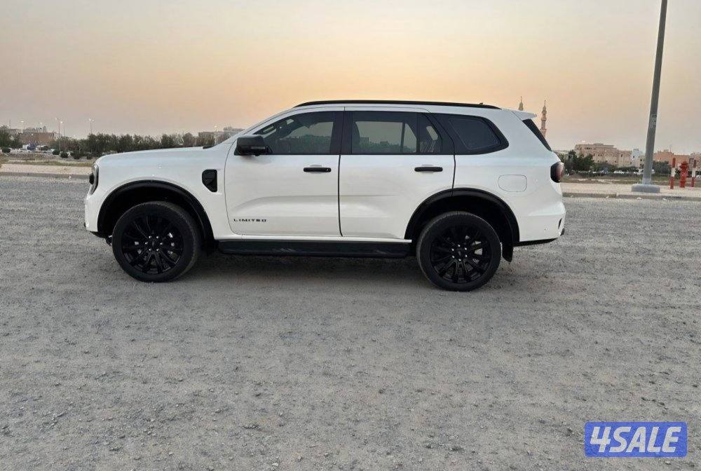 للبيع فورد ايفريست ٢٠٢٤ ليميتد8