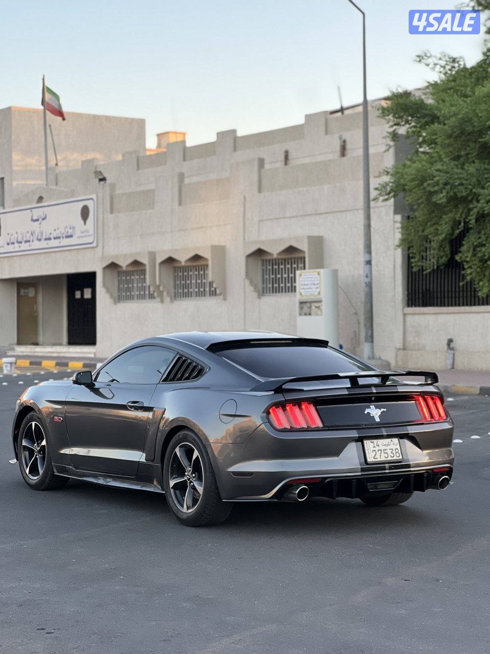 للبيع موستنق 2016 6 سلندر3