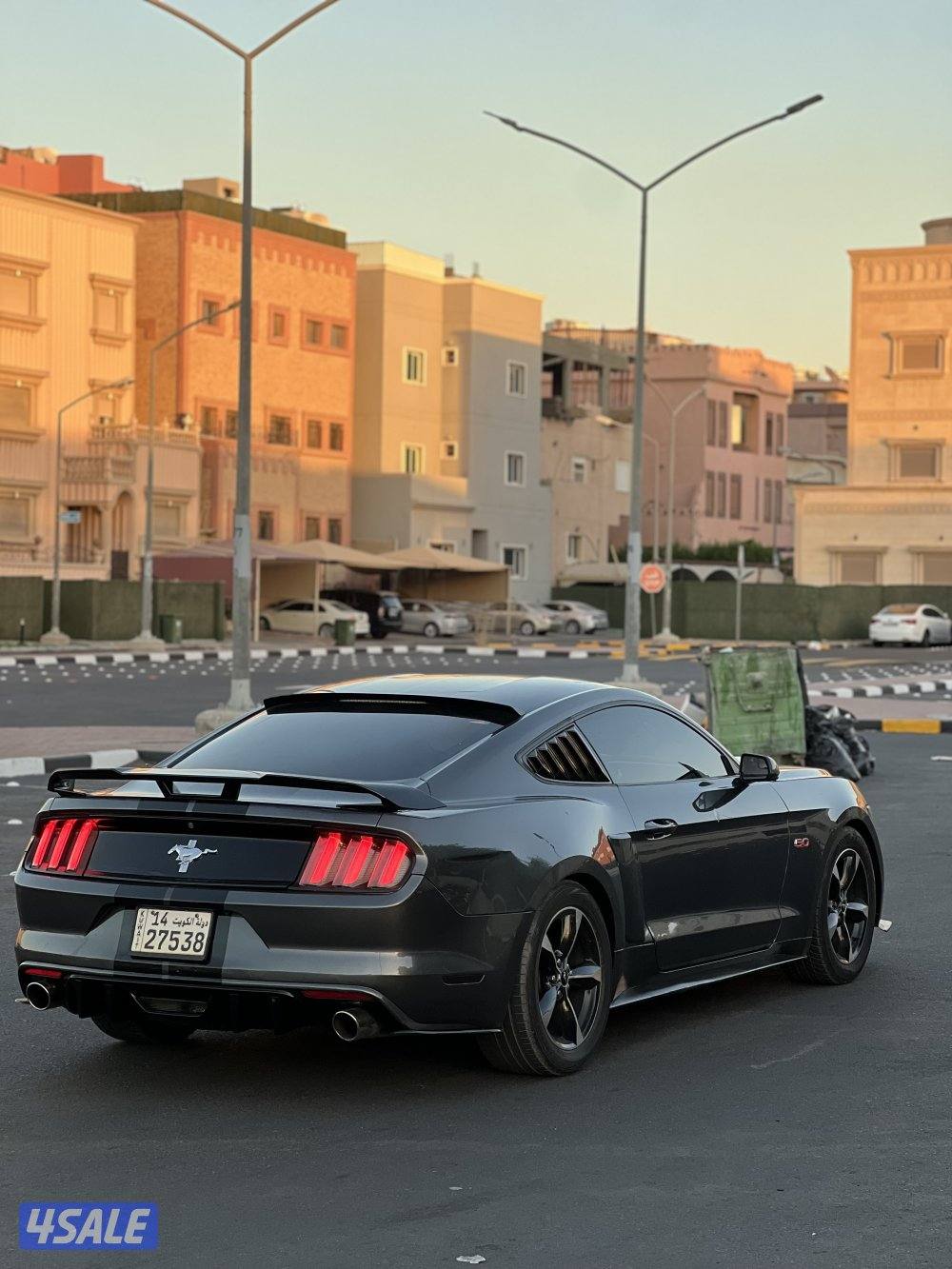 للبيع موستنق 2016 6 سلندر5