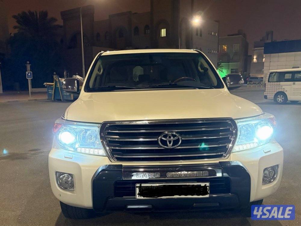 للبيع جيب لاند كروزر 20144