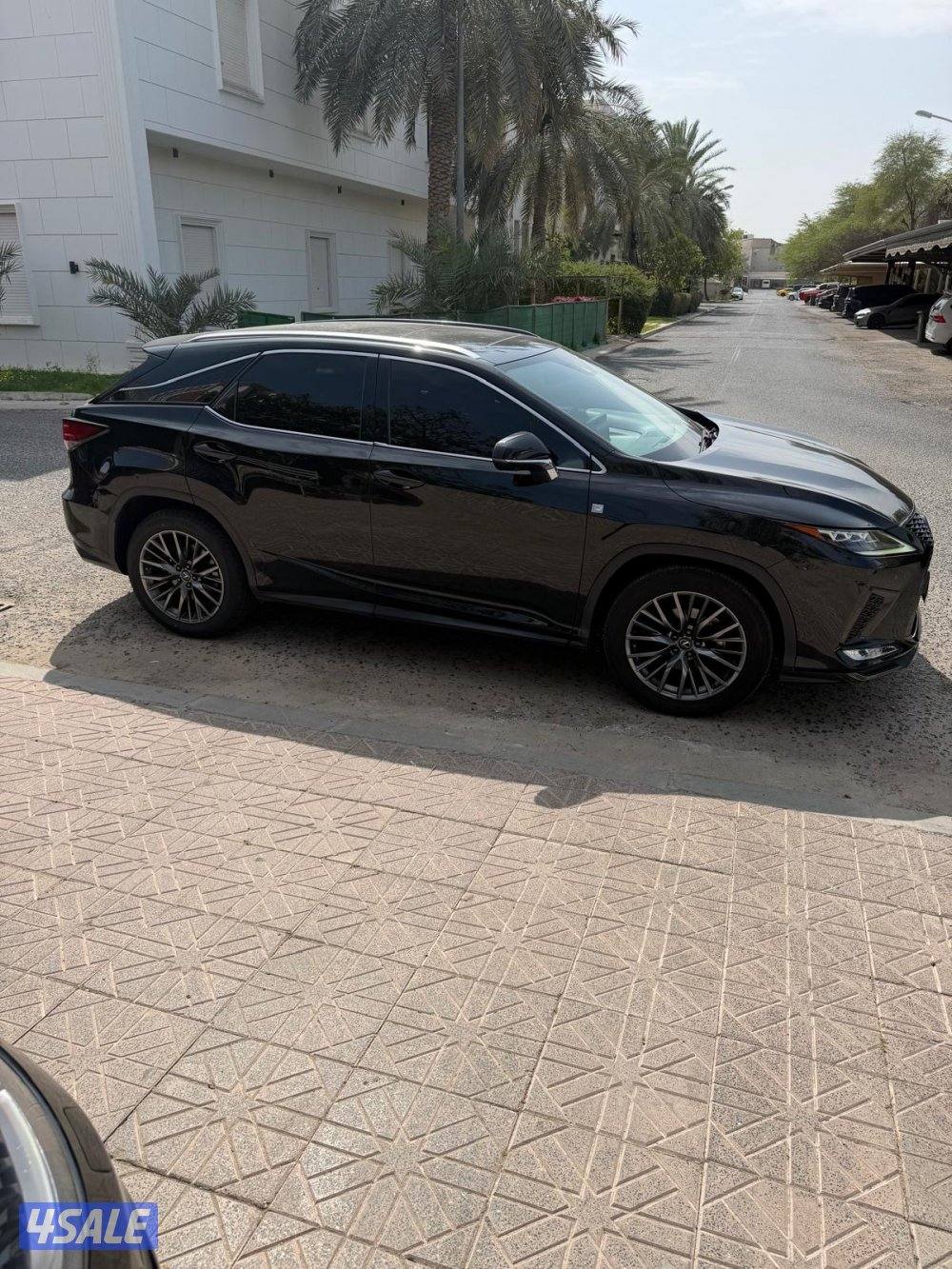 للبيع لكسسز اعلى فئه اف سبورت مالك الاول 9-8-8-9-0-0-0-4 بدايه رقم 94