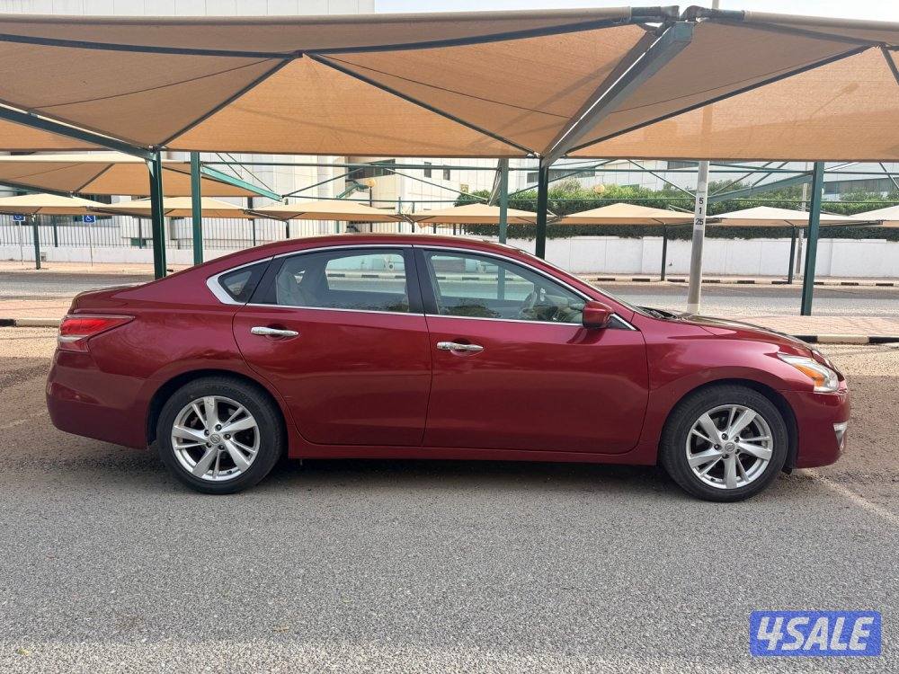 للبيع نيسان التيما 20132