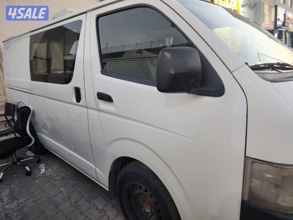 باصات اثنين نص مقفل ٢٠١٦ والثاني مقفل ٢٠٢٠0