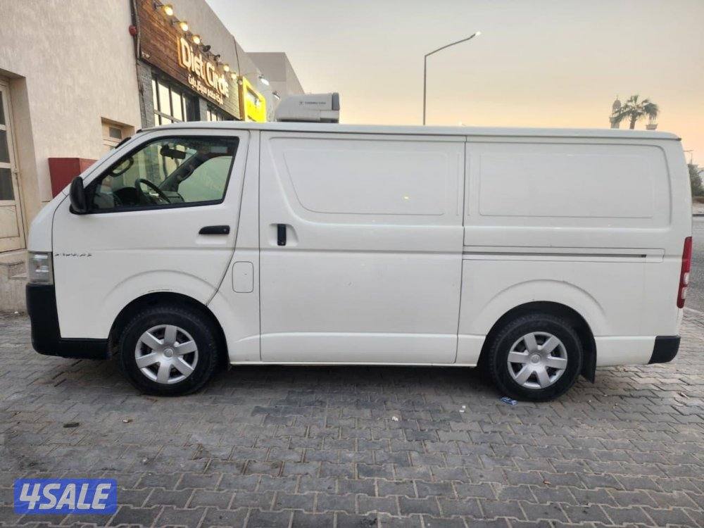 باصات اثنين نص مقفل ٢٠١٦ والثاني مقفل ٢٠٢٠1