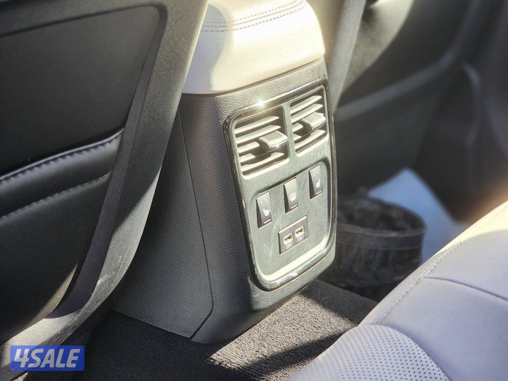 للبيع كرايلسر 300S عداد 108 ألف موديل 2021البدي قطعة شرط الفحص بالكامل9