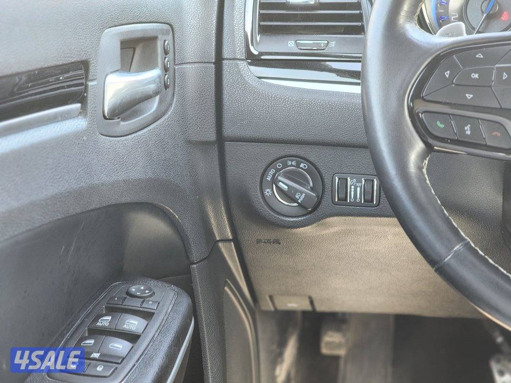 للبيع كرايلسر 300S عداد 108 ألف موديل 2021البدي قطعة شرط الفحص بالكامل11