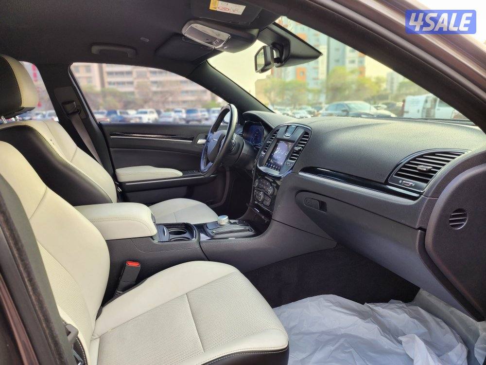 للبيع كرايلسر 300S عداد 108 ألف موديل 2021البدي قطعة شرط الفحص بالكامل14