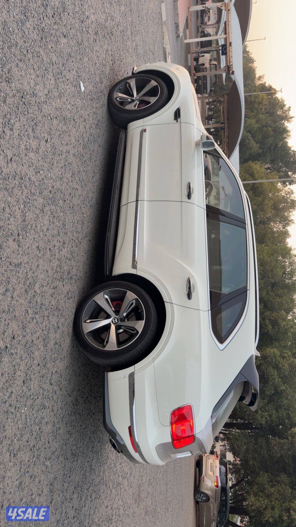 بنتلي بينتايجا0