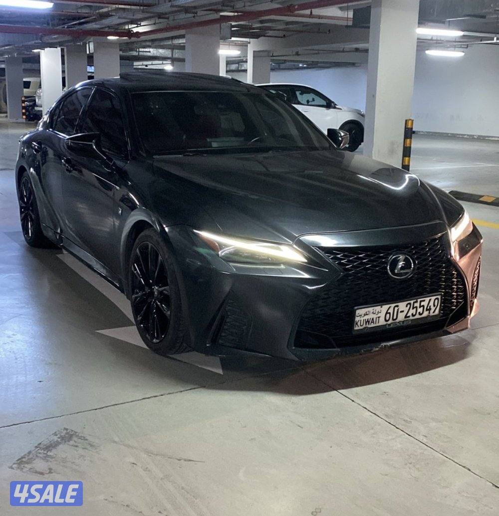 لكزس is350fsport 2021 وارد الوكالة كامل المواصفات اسود من الداخل احمر0